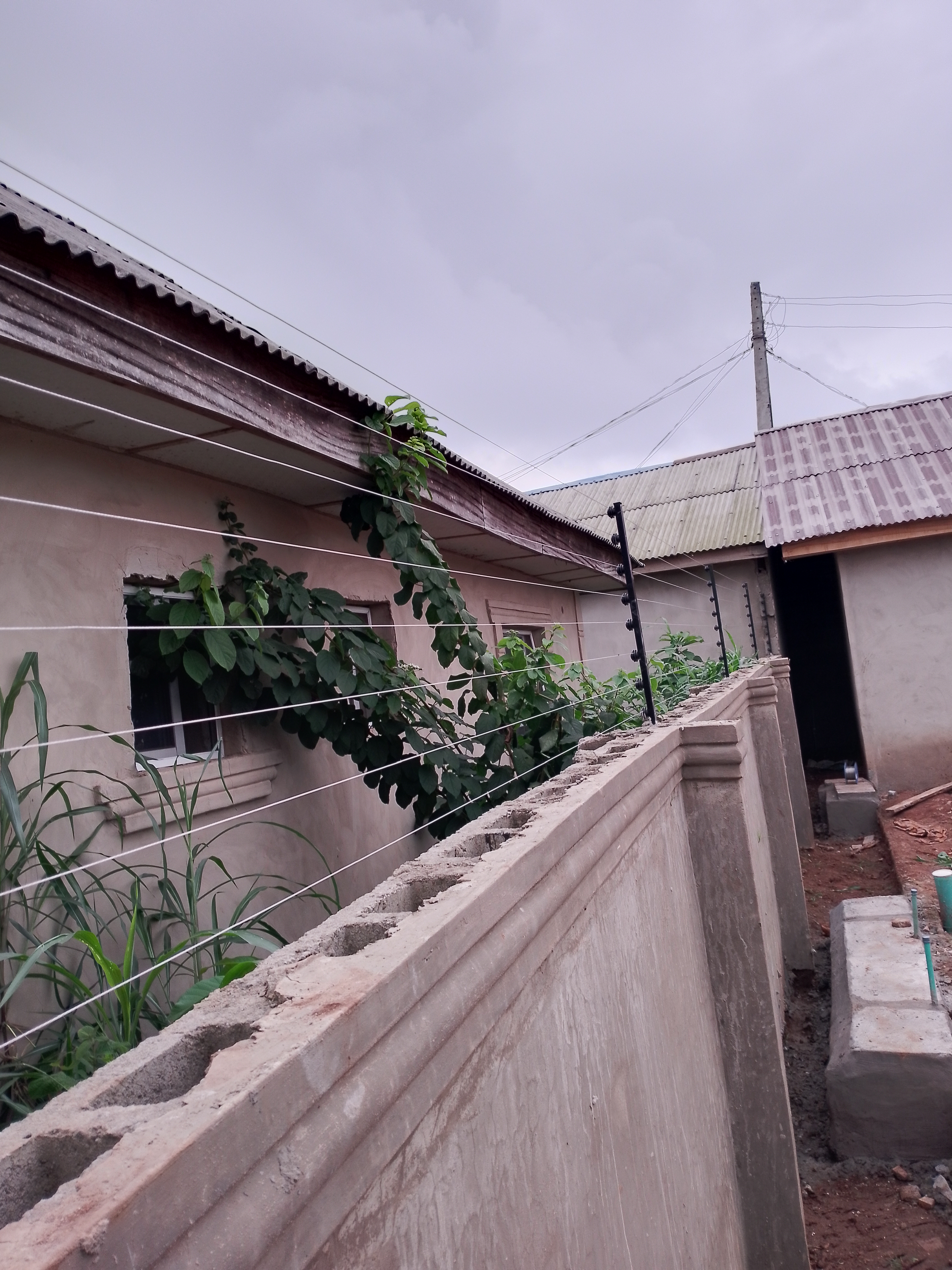 High-Security Electric Fence Wire Installation